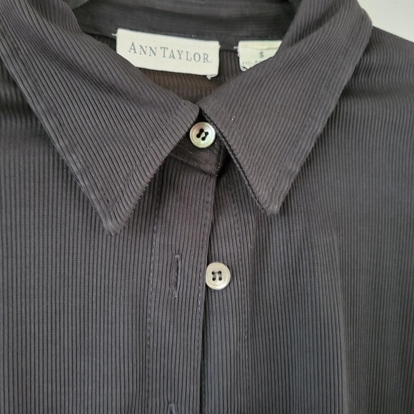 Ann Taylor blouse - Picture 3 of 5